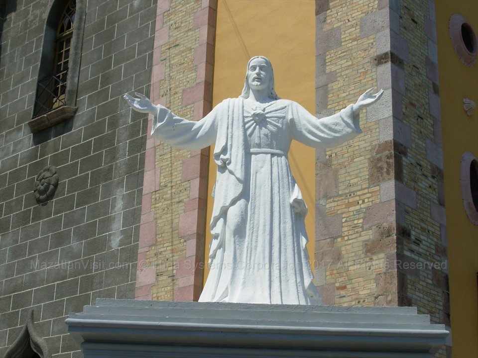 statue at Cathedral Basilica de la Inmaculada Conceptión in Mazatlán, Sinaloa, Mexico