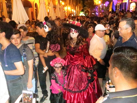Day of the Dead costumes in Mazatlán, Sinaloa, Mexico