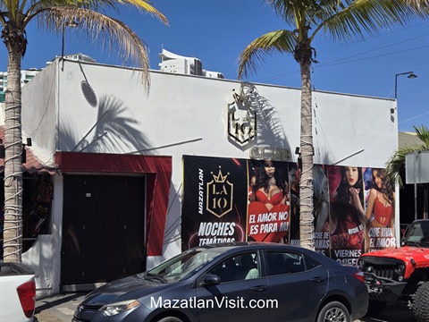 The black exterior facade and entrance lines of the central adult lounge layout in the Golden Zone