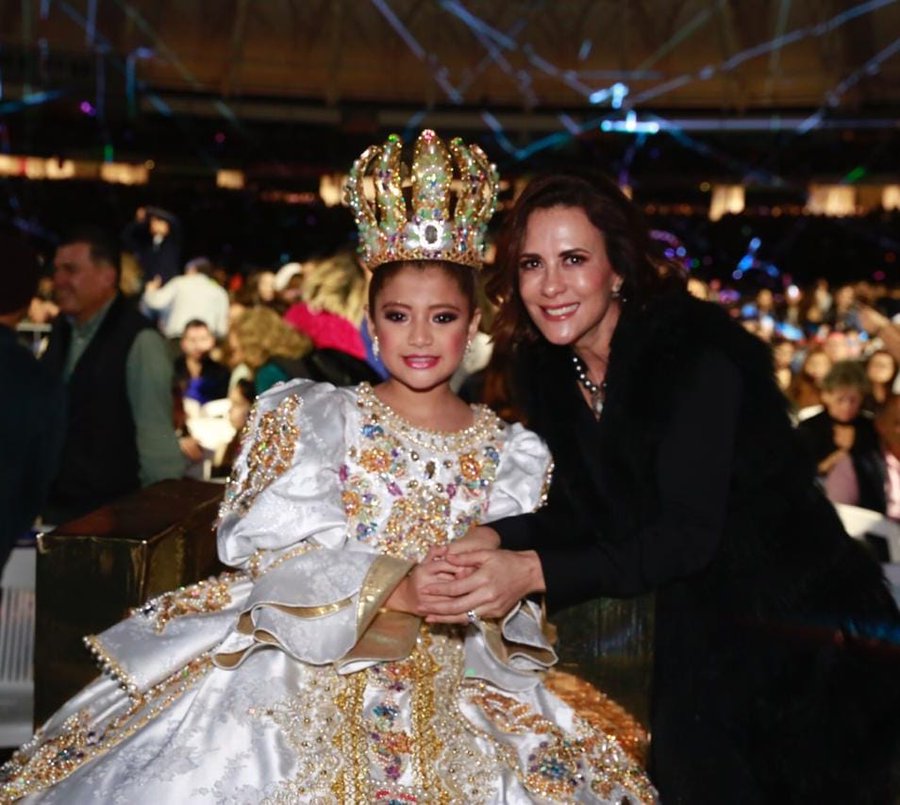 Children's Queen Coronation at Mazatlán Carnival
