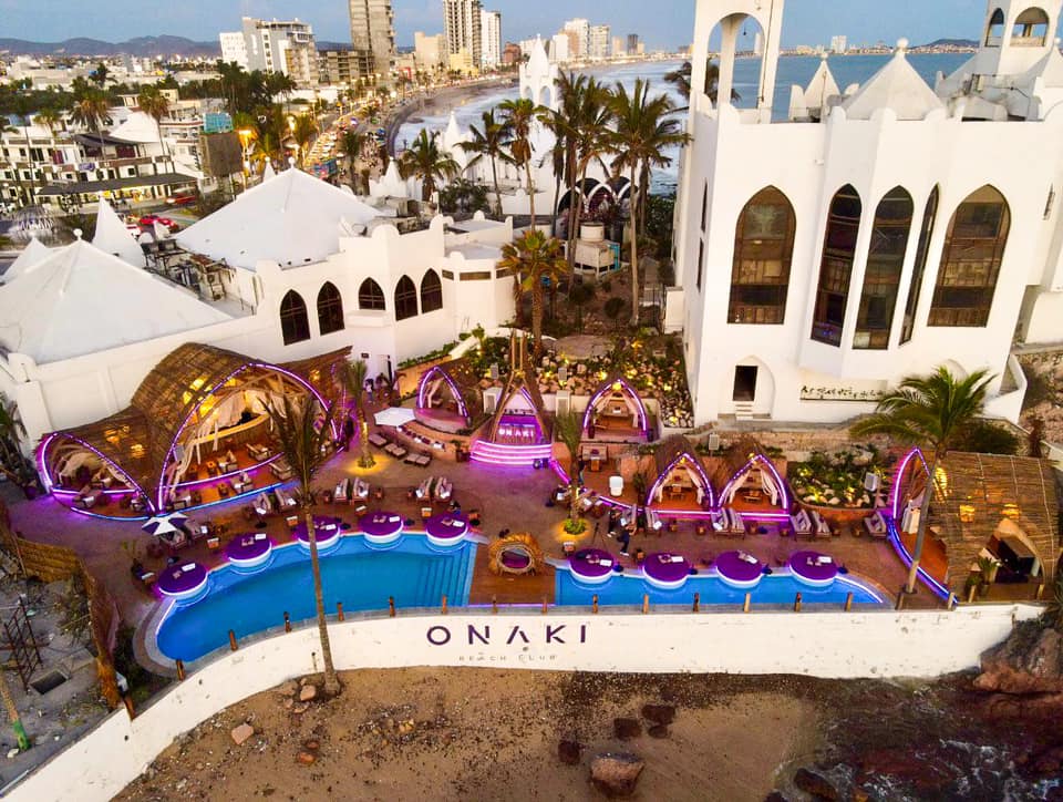 Onaki Beach Club in Punto Valentino, Mazatlán, Sinaloa, Mexico